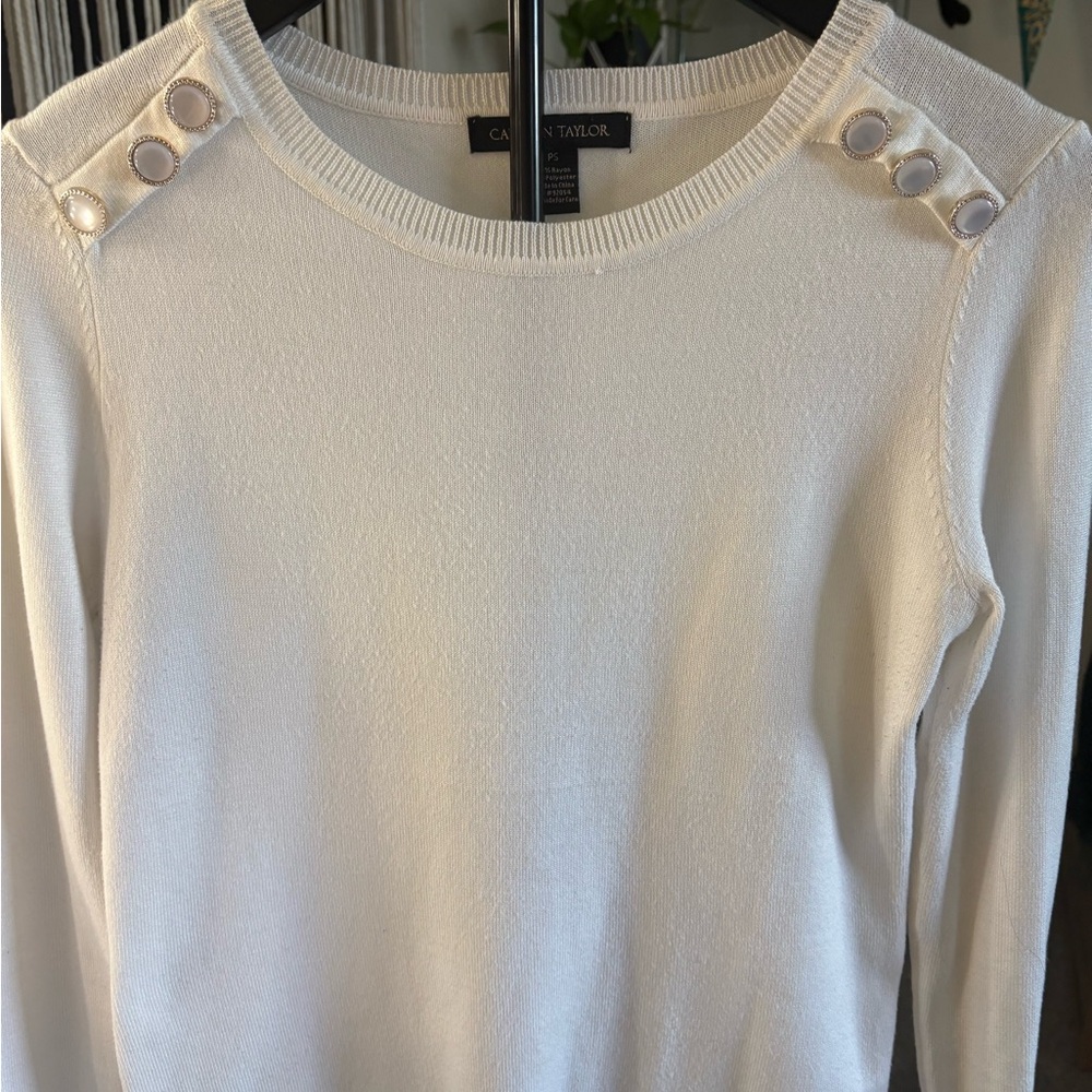 Carolyn Taylor Cream Button-Accent Blouse